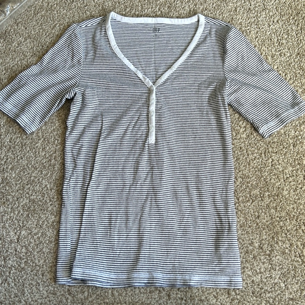 GAP V-Neck Striped Henley